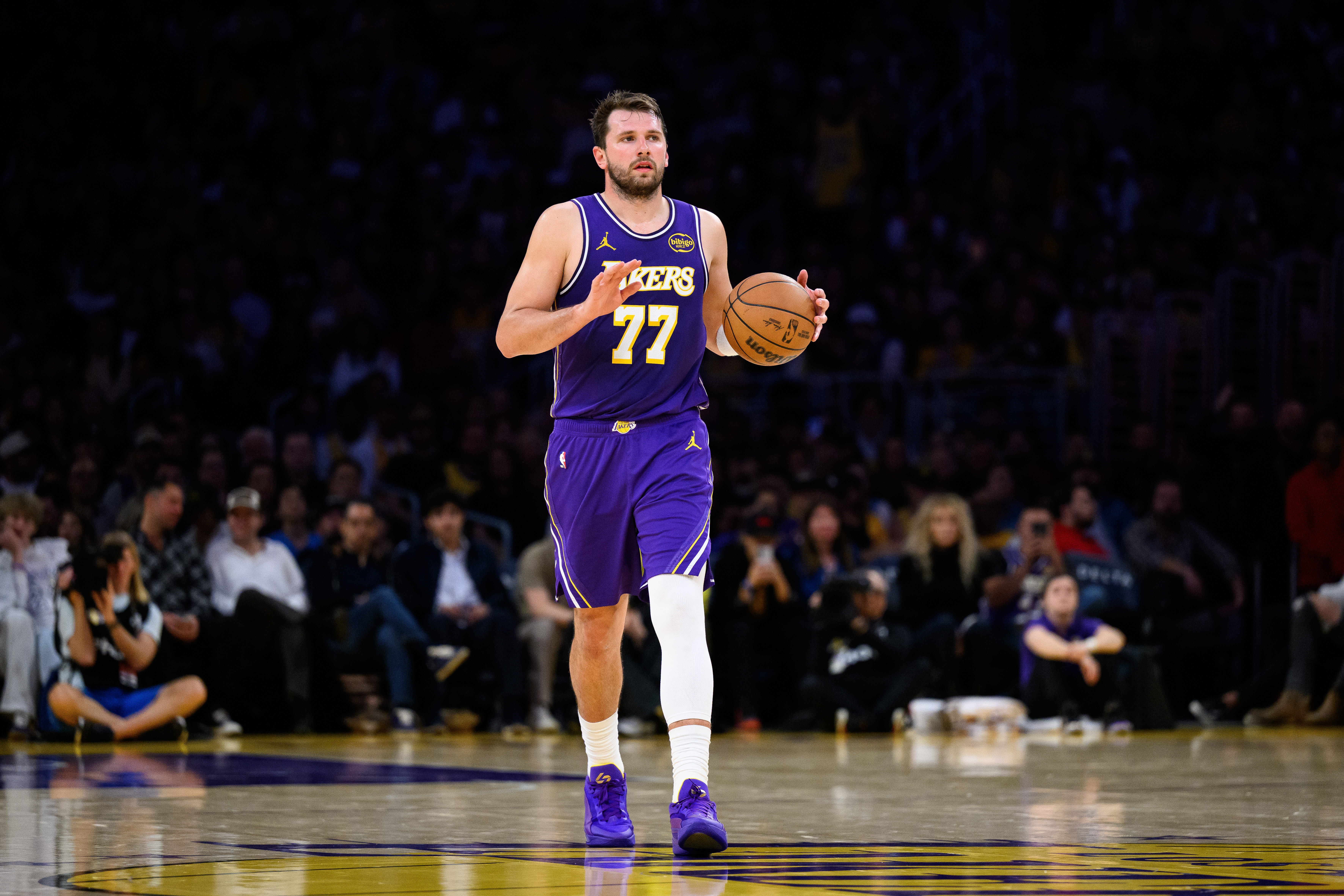 弗莱：东契奇未来会夺冠 但绝不能靠现在这种大包大揽的打法