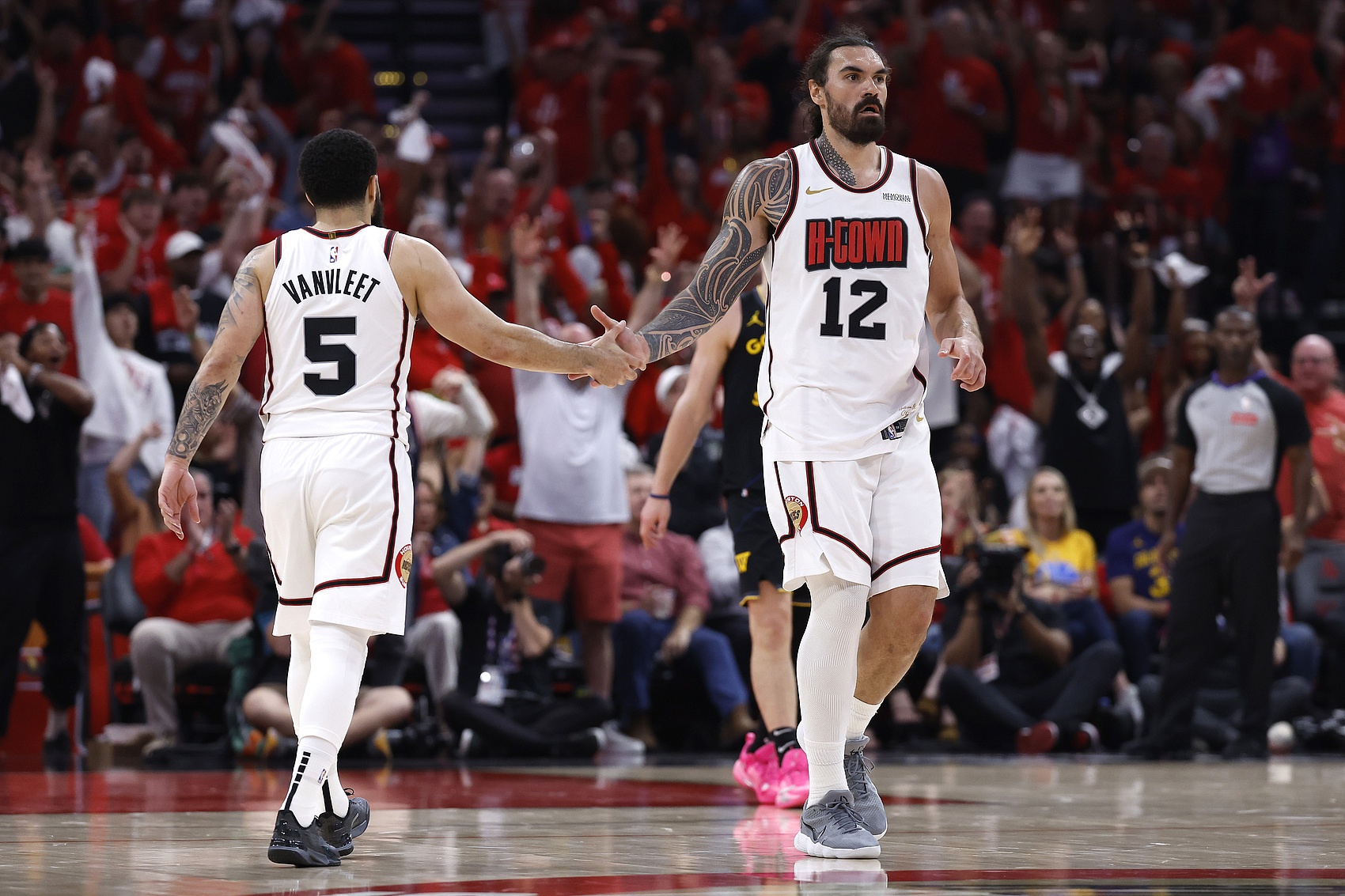 众球星伤愈复出!哈利伯顿&利拉德&火箭双星联手搅动NBA格局 众球星伤愈复出!哈利伯顿&利拉德&火箭双星联手搅动NBA格局