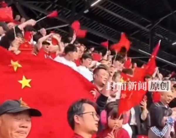U20女足球迷回应从1人泪海到满眼中国红:招募观赛结果远超预期 U20女足球迷回应从1人泪海到满眼中国红:招募观赛结果远超预期
